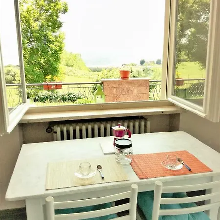 Casale Cadeloro Apartment Nebbiuno